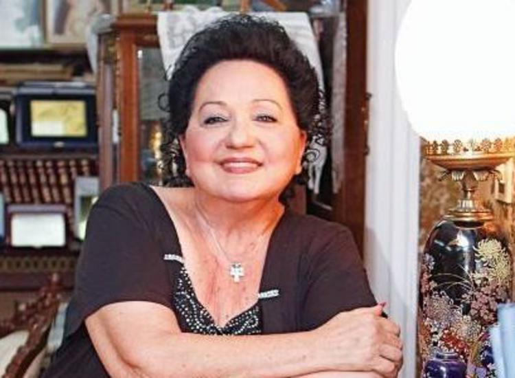 H Xαρούλα Λαμπράκη στο «Έαρ Βικτώρια» για τα 50 χρόνια της στο ελληνικό τραγούδι