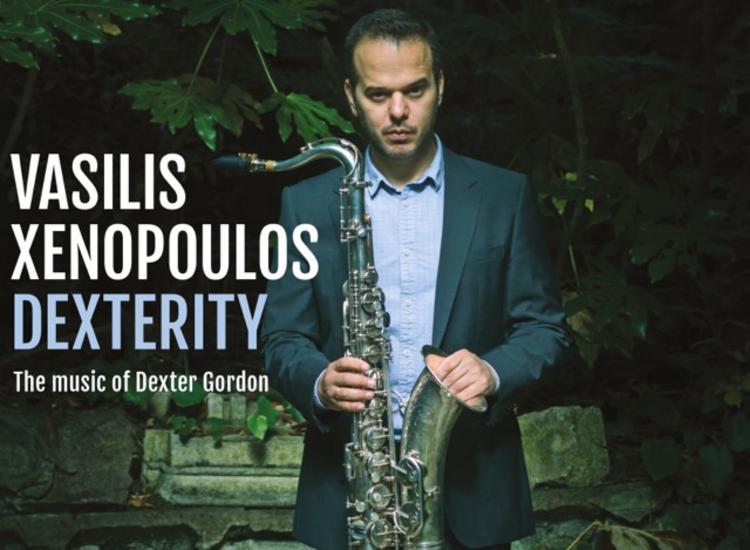 Βασίλης Ξενόπουλος: «Δεν μου αρέσει να βάζω ταμπέλες. Nιώθω το ίδιο οικεία, όταν παίζω ethnic, latin, soul και funk μουσική»