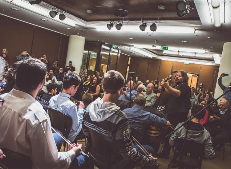 Εντυπωσίασαν οι μαθητές του Μάνου Πυροβολάκη στο Μέγαρο Μουσικής Αθηνών