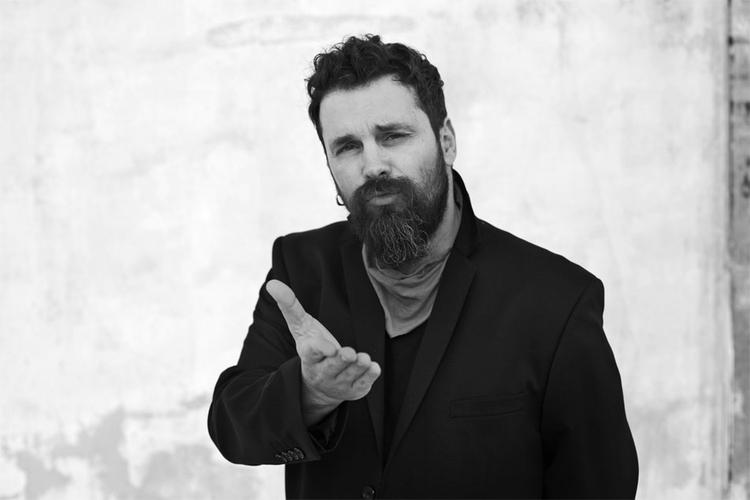 «Σ’ ευχαριστώ Λουκιανέ» από τους Ρεβάνς και τον Σπύρο Γραμμένο