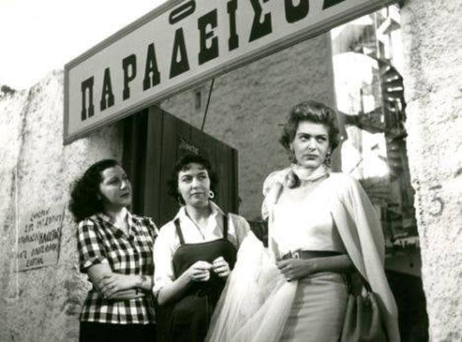Η Σοφία Βέμπο τραγουδάει Μάνο Χατζιδάκι