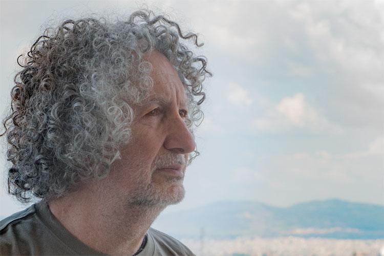 «Πλανόδιος» - Το νέο άλμπουμ του Γιώργου Καζαντζή 