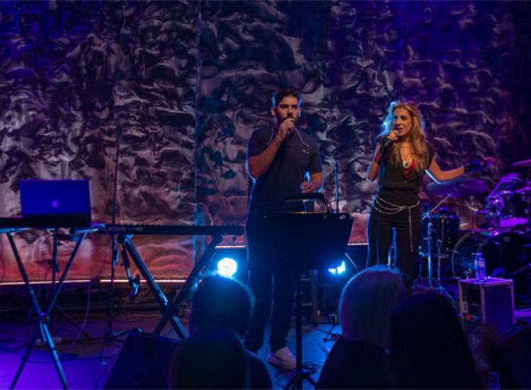 Μια νύχτα στον Σταυρό χωρίς «πρέπει» - με τη Φρόσω Στυλιανού & The Alternadivas