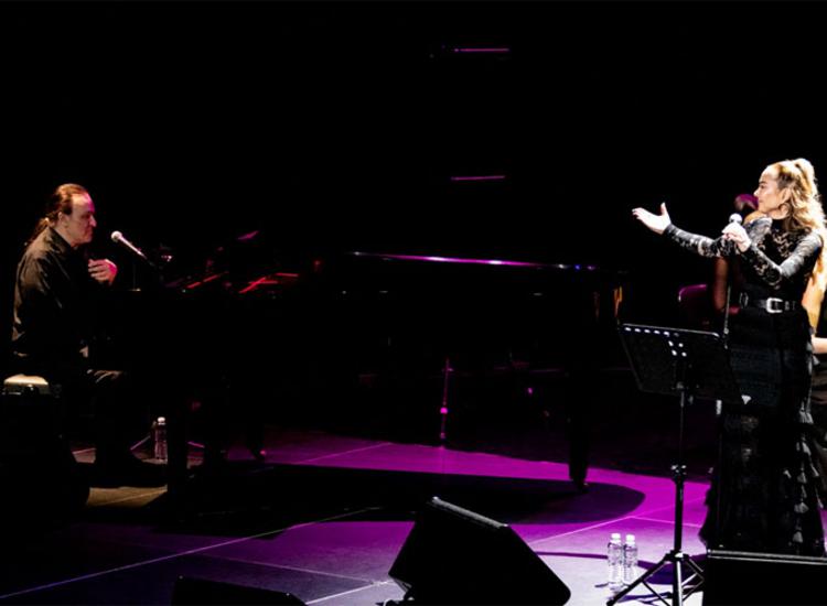 Στη μεγάλη γιορτή του Κώστα Λειβαδά και της Ορχήστρας Νυκτών Πάτρας στο ΟΛΥΜΠΙΑ