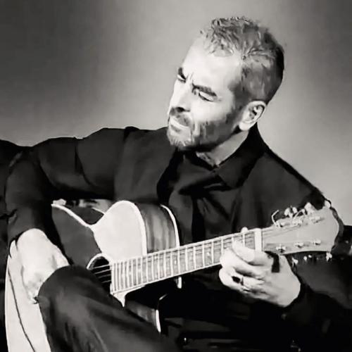 Μιχάλης Χατζηαναστασίου: «Η σχέση μου με την Κωμωδία αποκαταστάθηκε σαν έρωτας με τη δεύτερη ματιά» 