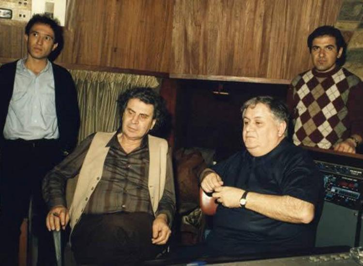 Ο Νίκος Πλατύραχος γράφει για τον Μάνο Χατζιδάκι