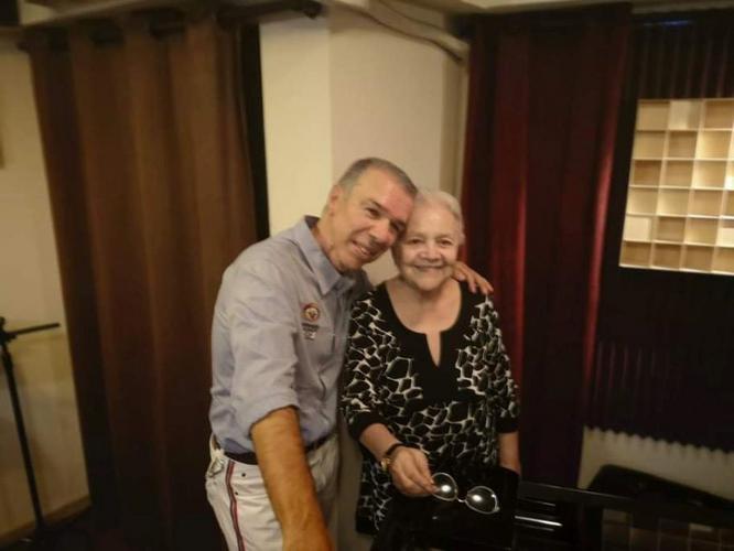 «Υποσχέσεις» - Το τελευταίο τραγούδι που ηχογράφησε η Μαίρη Λίντα 