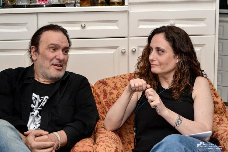 Κώστας Λειβαδάς: «Μέσα από το τραγούδι πρέπει να βγαίνουμε ευγενέστεροι και δυνατότεροι»