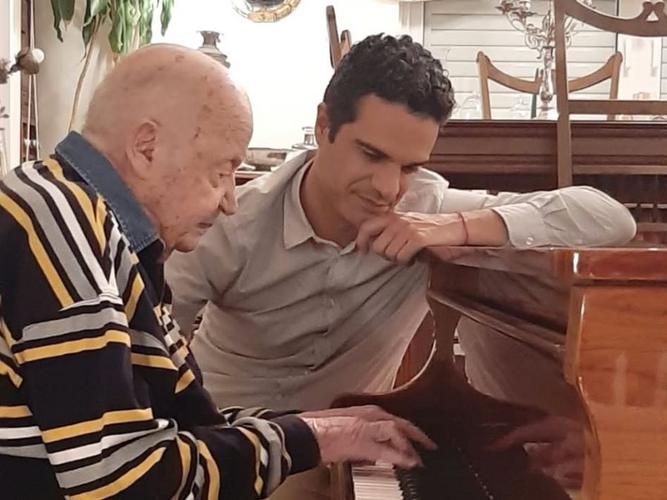 Σπύρος Κλείσσας: «Η πρώτη μου συνάντηση με τον Μίμη Πλέσσα»